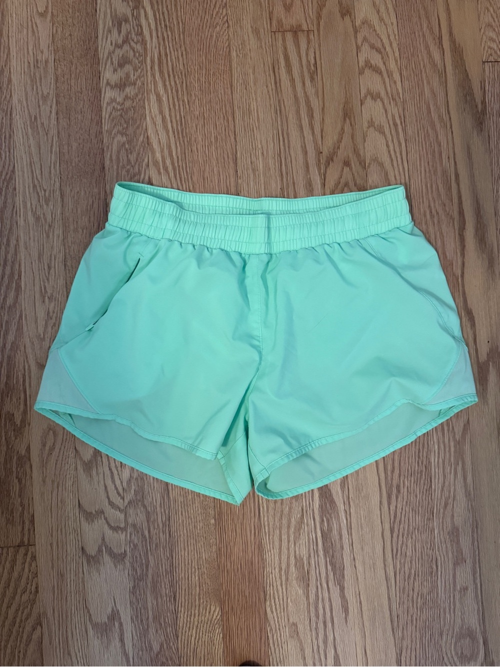 All in Motion Women’s Mint Green Athletic Shorts Size M